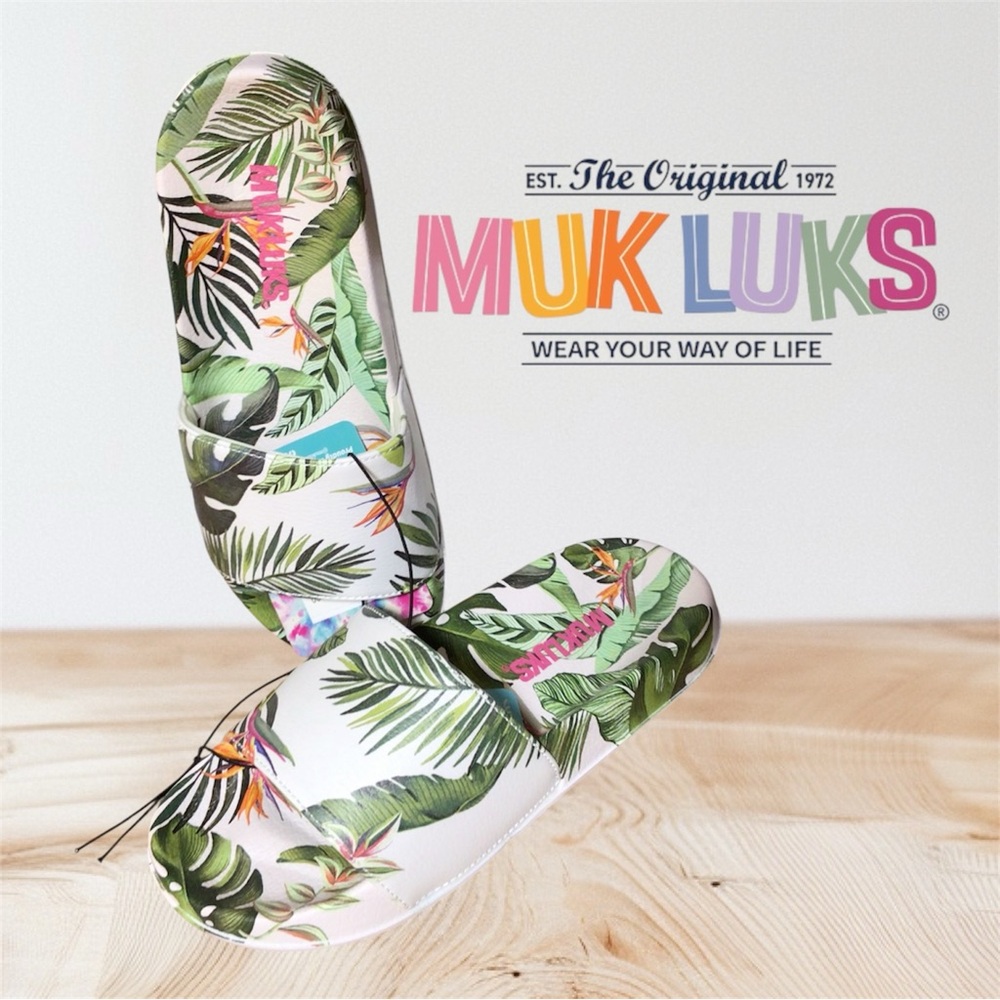 Muk Luks🧡Leafy Print Slides